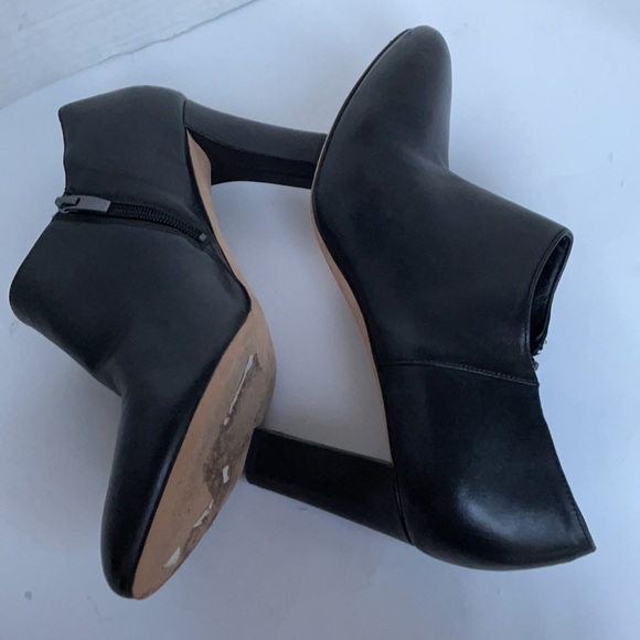 Via Spiga booties black 9.5 - Picture 3 of 11